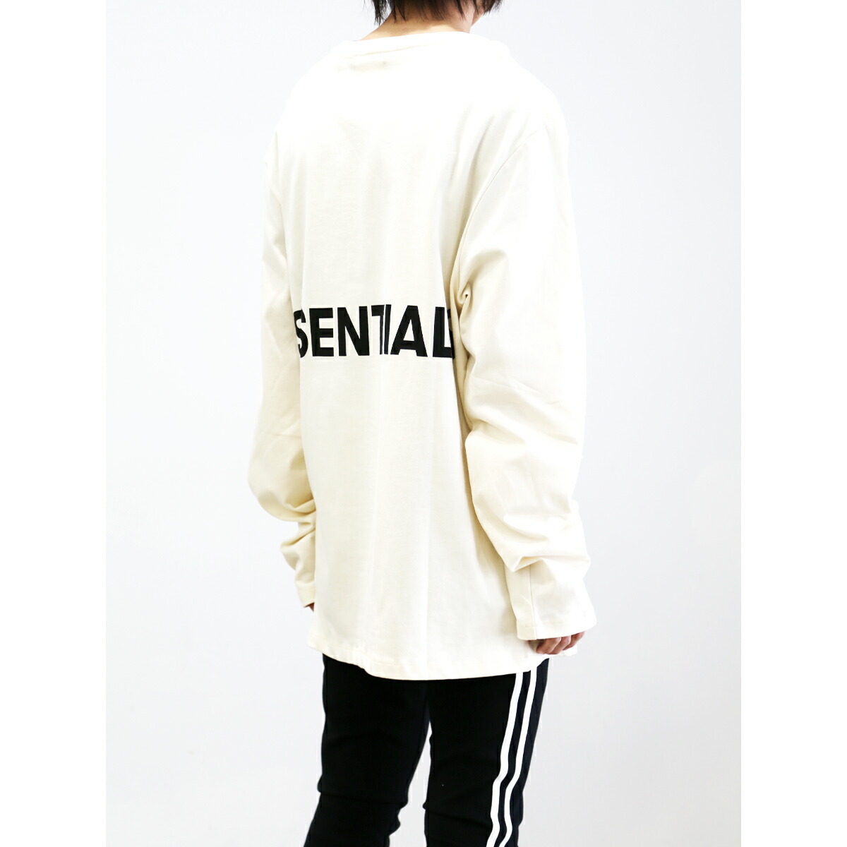 大売り出し商いもの 30%OFF 貨物輸送無料 トップス FEAR OF GOD FOG ESSENTIALS フィアオブゴッド エッセンシャルズ BACK LOGO L/S TEE / ベージュ 返品取り替えっこ不可