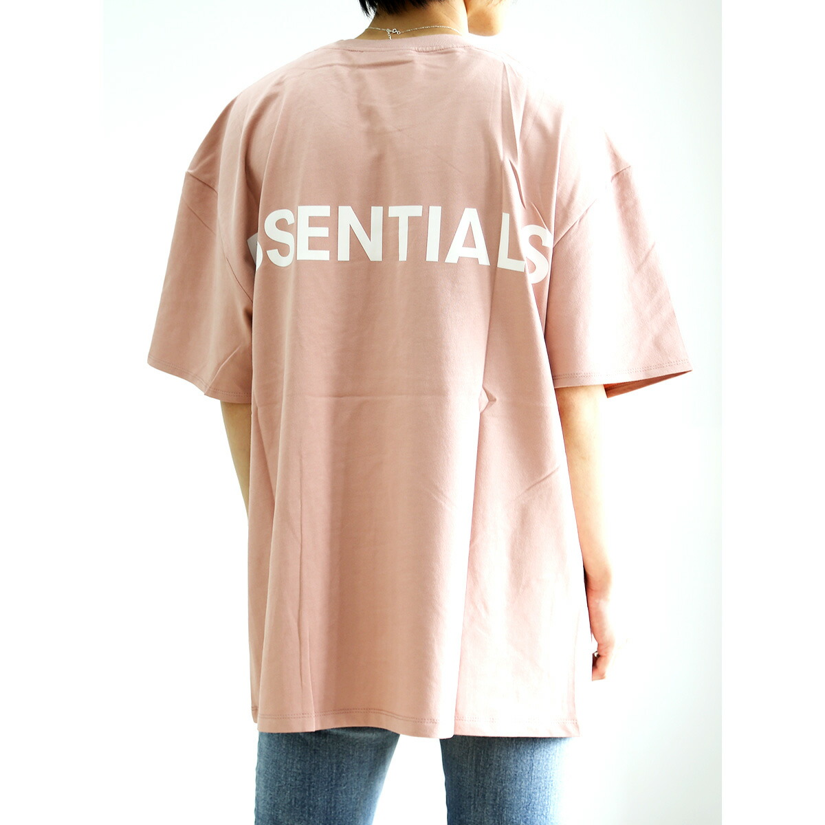 貨物輸送無料 トップス FEAR OF GOD FOG ESSENTIALS フィアオブゴッド エッセンシャルズ REFLECTOR LOGO S/S TEE / サクラ色 返品取り替えっこ不可