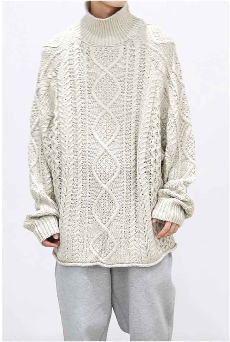 送料無料 トップス FEAR OF GOD FOG ESSENTIALS フィアオブゴッド エッセンシャルズ CABLE KNIT TURTLENECK / ウィート 返品交換不可