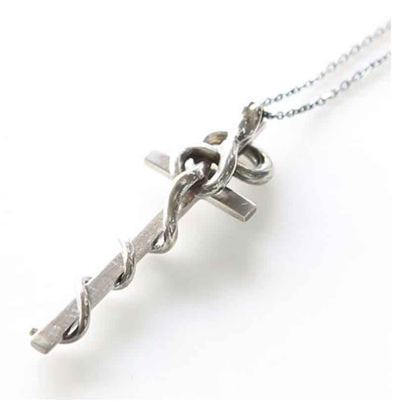 お取り寄せ 送料無料 アクセサリー gunda ガンダ ステルスクロスネックレス / シルバー / STEALTH CROSS NECKLACE / Silver 返品交換不可|Valuation share