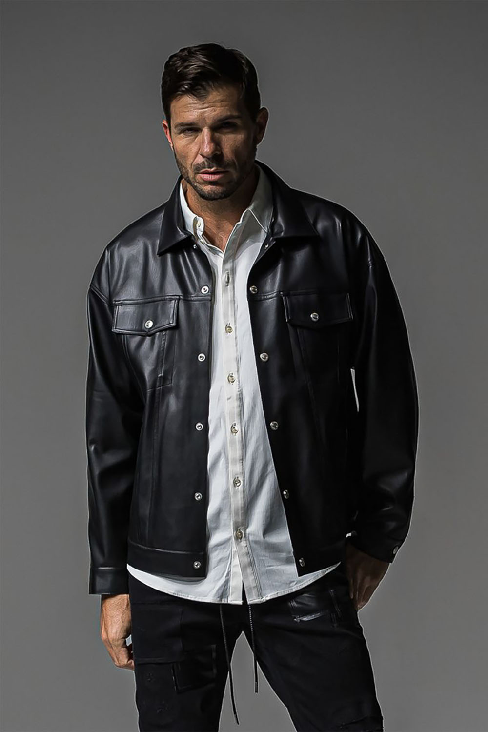 送料無料 RESOUND CLOTHING リサウンドクロージング LEATHER OVER 3RD G / ブラック｜Valuation share