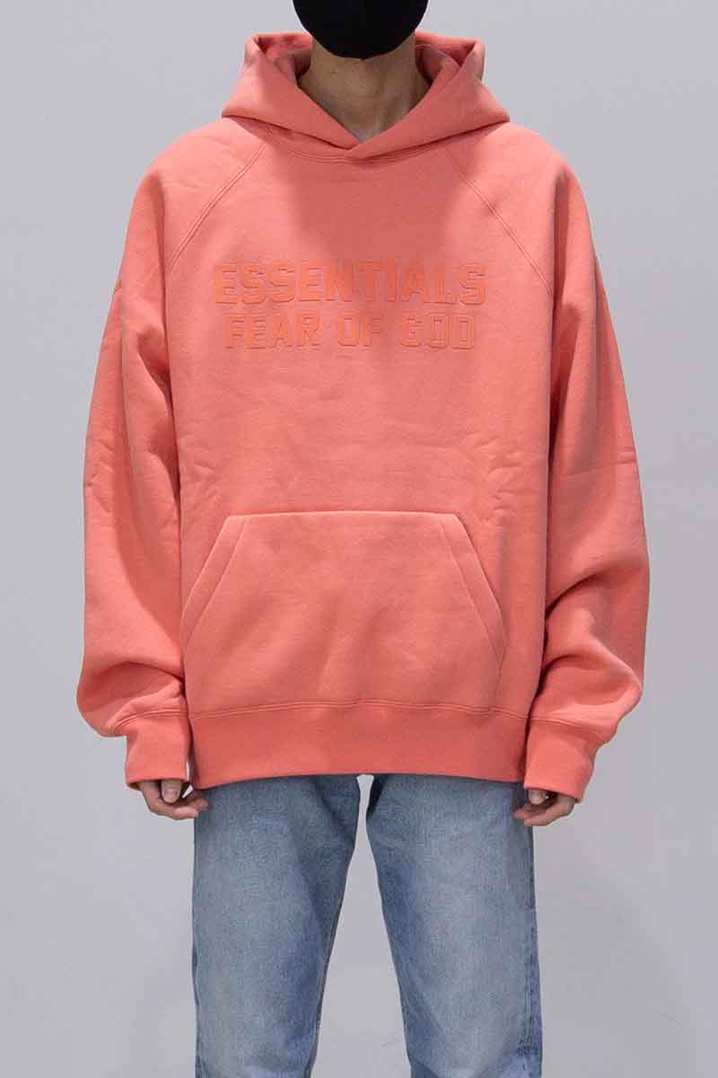 セール商品30%OFF 送料無料 トップス FEAR OF GOD FOG ESSENTIALS フィアオブゴッド エッセンシャルズ 22FW FRONT LOGO SWEAT HOODIE / コーラル 返品交換不可