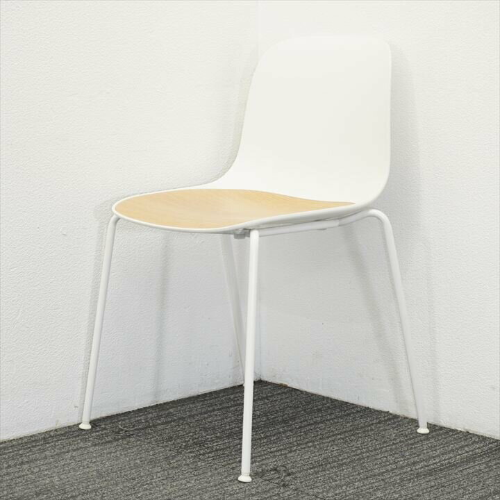 ラパルマ シーラ スタッキングチェア 4レッグベース ブランチドオーク／白いこと 中古