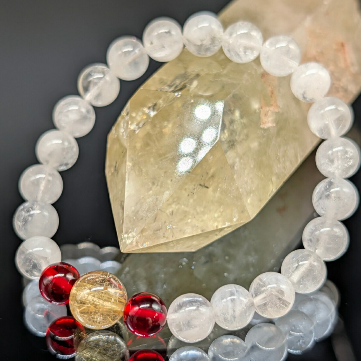 力強さ石ころ ルチルクォーツ 赤いこと黄金色 ヒマラヤ石英(カンチェンジュンガ) 8粍 親玉10粍 腕輪 高品質 金針石英 黄金色 開運 斎戒もく浴 金運 財運 願望すること具体化 思わしい 仕合わせ 天然石 メンズ レディース ユニ一発やる