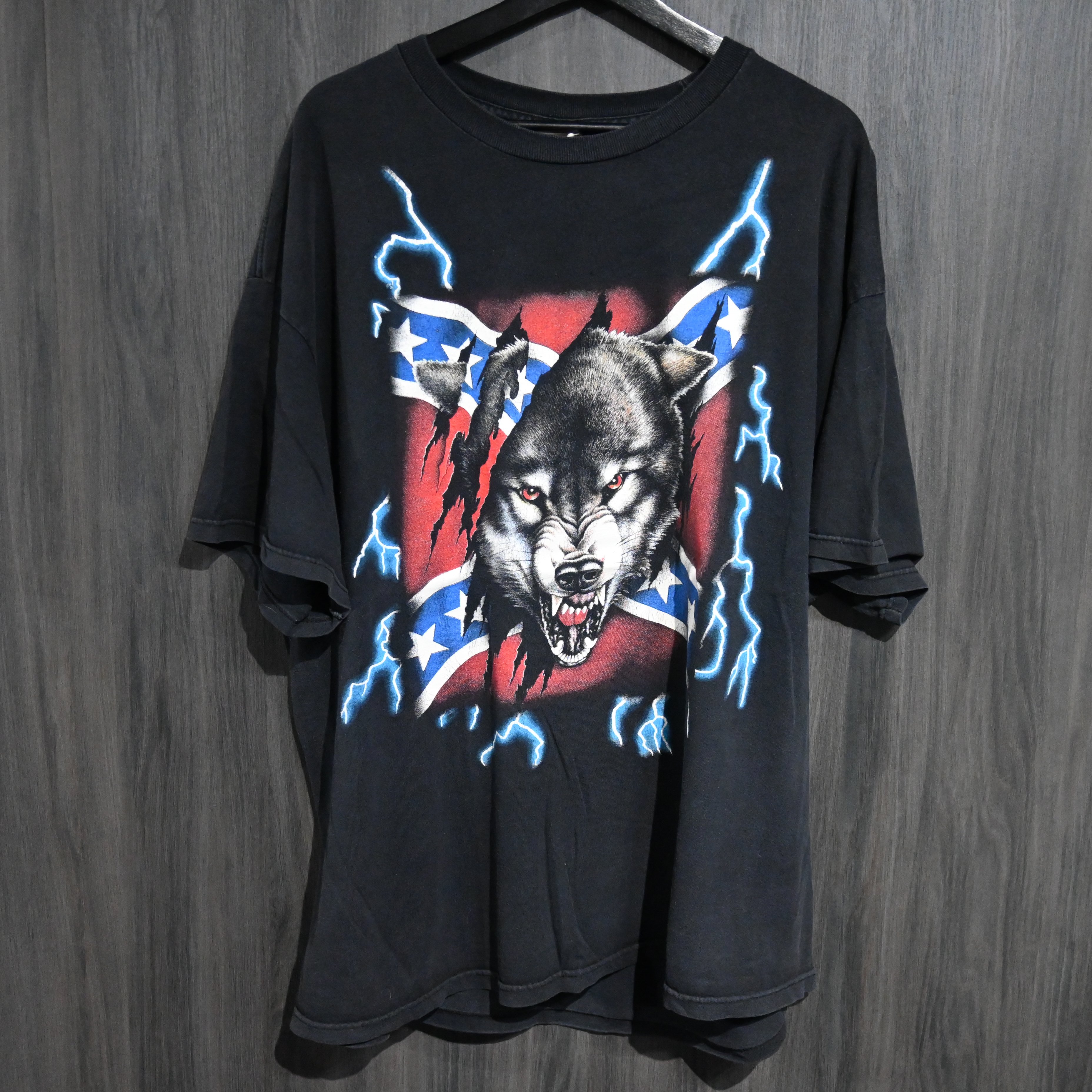 90S VINTAGE TEE USA Thunder \" Wolf Flag ” TENNESSEE RIVER 2XL サンダー 半袖プルオーバー 黒いこと"