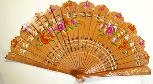 楽天市場】木製透かし彫り扇子(香り付き) : 天宝堂