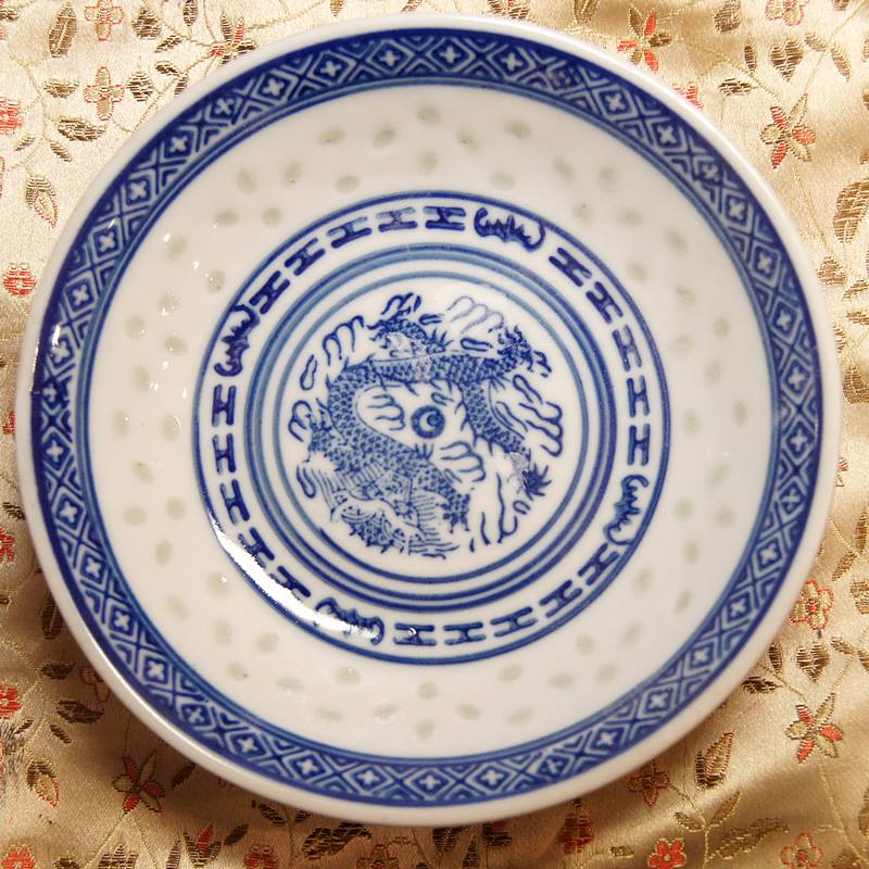 中国古美術　大明　龍紋　皿 中国古美術 大明 龍紋 皿