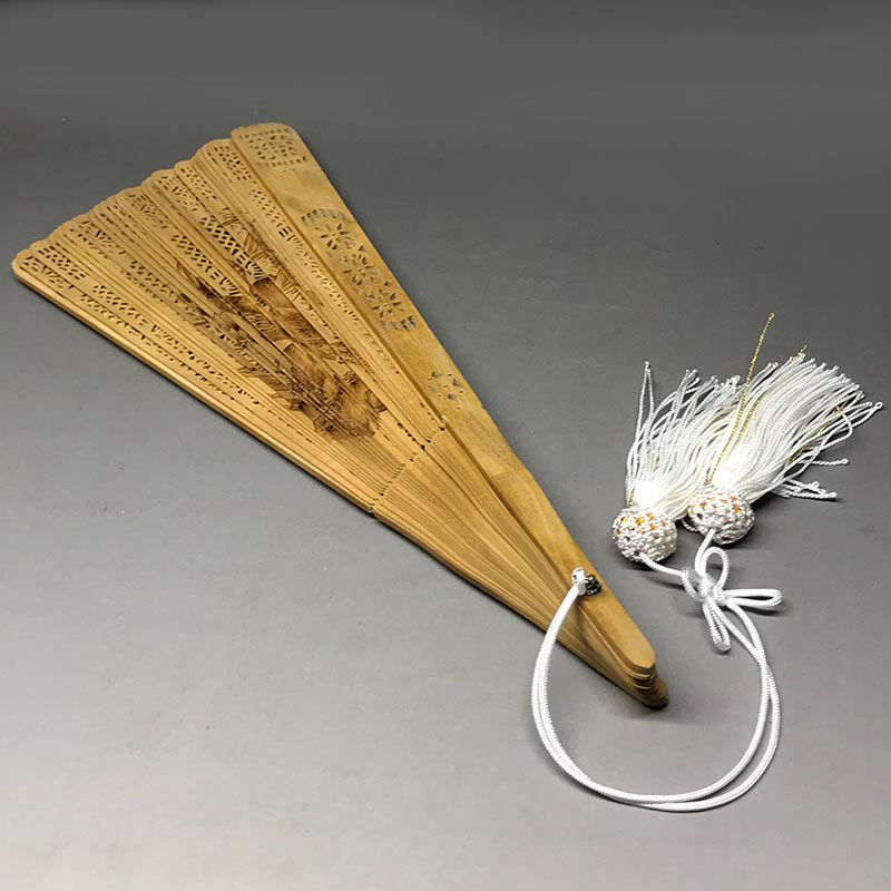 高級白檀扇子 透かし彫り金鶏鳥手描焼絵 Iwa01 septicin Com