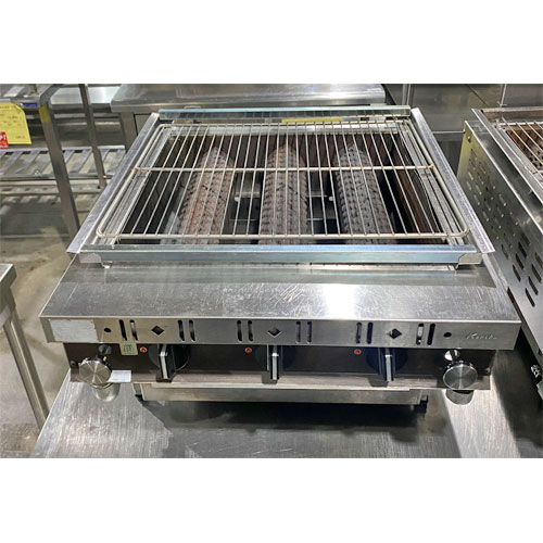 【中古】焙じるまかない方 K-3C 幅520×奥ふかさ600×高さ262 都市屁っ放り 【貨物輸送別途積もり書き】【御勤め用】【飲食店 バス発着場 勝手もと備品 グリラー 焼物器 御勤め用グリラー 御勤め用焼物器】