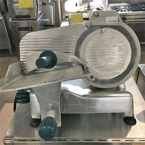 【実業家最長1年引きうける】【中古】スライサー ホバート SL-250 幅430×奥ふかさ590×高さ410 【貨物輸送無料】【御勤め用】【飲食店 バス発着場 勝手もと備品 スライサー 御勤め用スライサー】