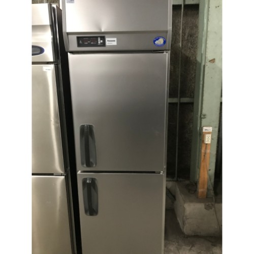【業界最長1年保証】【中古】縦型解凍保冷庫 パナソニック(Panasonic) SRR-K681TW 幅620×奥行800×高さ1950 【送料別途見積】【業務用】【飲食店 店舗 厨房機器 冷蔵庫 業務用冷蔵庫】