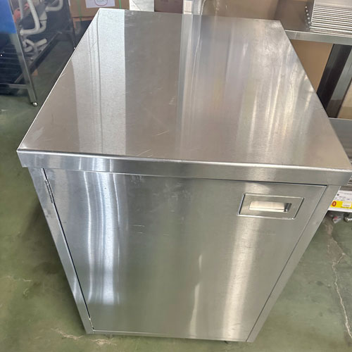 【中古】作業台 幅630&times;奥行820&times;高さ980 【送料別途見積】【業務用】【飲食店 店舗 厨房機器 作業台 業務用作業台】｜厨房機器と店舗用品 TENPOS