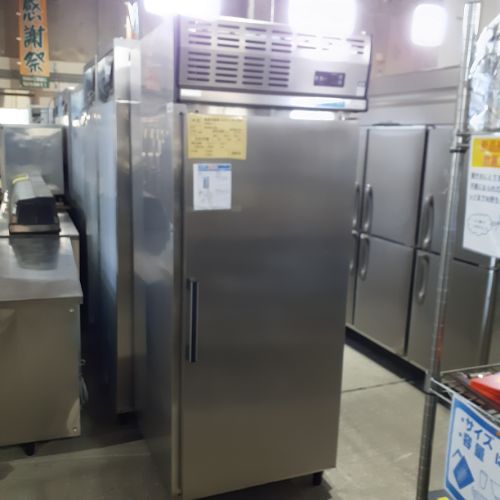 【実業界最長1年引き受ける】【中古】畜冷剤受け止める庫 大和冷機 223FFE-SD 幅750×奥ぶかさ800×高さ1905 三相200V 【貨物輸送別途積もり書き】【お役目用】【飲食店 バス発着場 勝手もと設備 凍結器 お役目用凍結器】