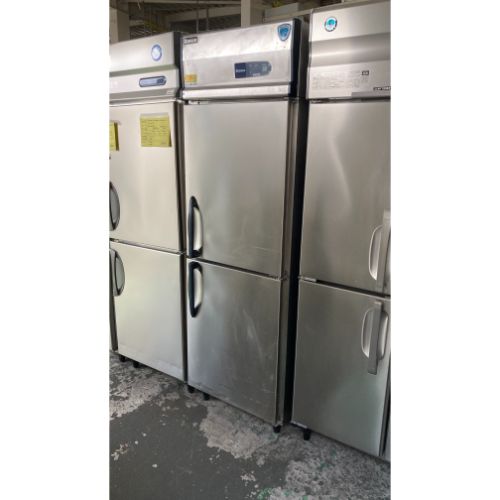 【実業家最長1年引きうける】【中古】縦型凍結器 大和冷機 213SS-EC 幅600×奥ふかさ800×高さ1905 三相200V 【貨物輸送別途積もり書き】【御勤め用】【飲食店 バス発着場 勝手もと備品 凍結器 御勤め用凍結器】