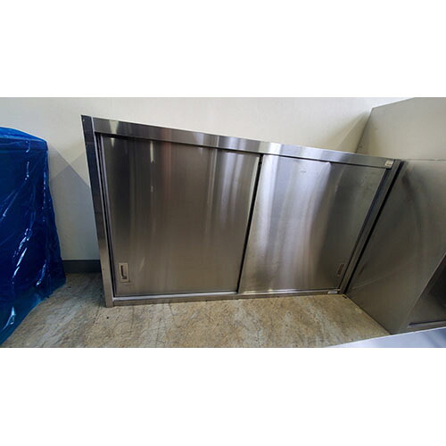 【中古】吊収納家具 幅1500×奥ぶかさ300×高さ900 【貨物輸送別途積もり書き】【お役目用】【飲食店 バス発着場 勝手もと設備 吊収納家具 お役目用吊収納家具】