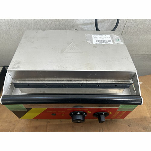 【中古】ホットドックワッフル NP-527 幅425×奥ふかさ370×高さ320 【貨物輸送別途積もり書き】【御役目用】【飲食店 バス発着場 御厨子所計器 風変わり焼物器 御役目用風変わり焼物器】