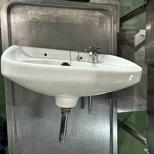【中古】室内用便器器 幅400×奥ふかさ320×高さ360 【貨物輸送別途積もり書き】【御勤め用】【飲食店 バス発着場 勝手もと備品 室内用便器器 御勤め用室内用便器器】