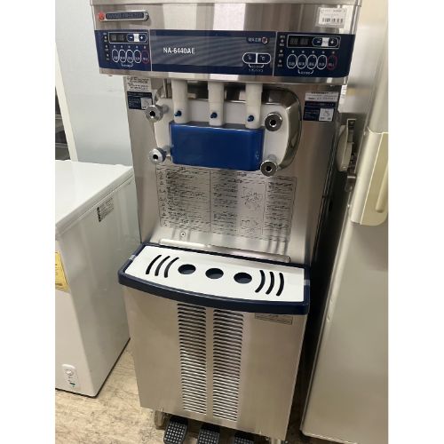 日世 自動殺菌ソフトクリーム機 ＮＡ－６４４８ＷＥ 中古｜ソフトクリームサーバー NA-6448WE 日世 2010年 自動殺菌