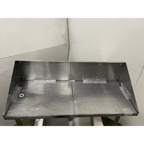【中古】水切り棚 背板付き添い人 幅700×奥ふかさ300×高さ200 【貨物輸送別途積もり書き】【お役目用】【飲食店 バス発着場 勝手もと装置 平棚 上棚 お役目用平棚 お役目用上棚】