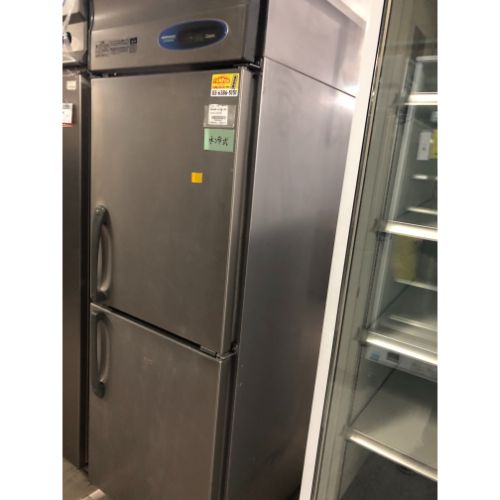 【実業家最長1年引きうける】【中古】縦型凍結器 水冷式 ホシザキ HF-63ZX3 幅625×奥ふかさ800×高さ1890 三相200V 【貨物輸送別途積もり書き】【御勤め用】【飲食店 バス発着場 勝手もと備品 凍結器 御勤め用凍結器】