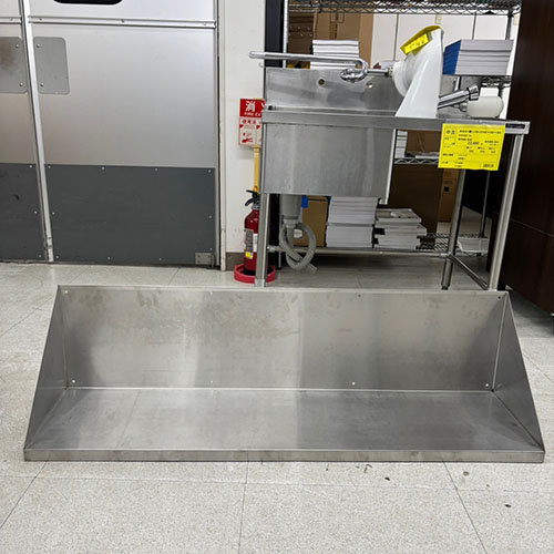 【中古】平棚 背板付き添い人 幅1650×奥ぶかさ200×高さ230 【貨物輸送別途積もり書き】【お役目用】【飲食店 バス発着場 勝手もと設備 平棚 上棚 お役目用平棚 お役目用上棚】