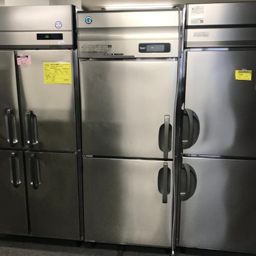 【実業家最長1年引きうける】【中古】縦型凍結器 ホシザキ HF-75AT3 幅750×奥ふかさ650×高さ1900 三相200V 【貨物輸送別途積もり書き】【御勤め用】【飲食店 バス発着場 勝手もと備品 凍結器 御勤め用凍結器】
