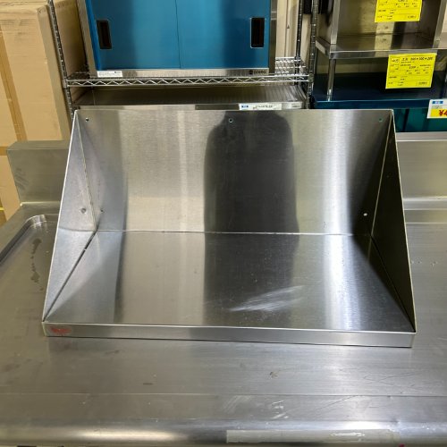 【中古】平棚 背付き添い人 幅600×奥ぶかさ300×高さ300 【貨物輸送別途積もり書き】【お役目用】【飲食店 バス発着場 勝手もと設備 平棚 上棚 お役目用平棚 お役目用上棚】