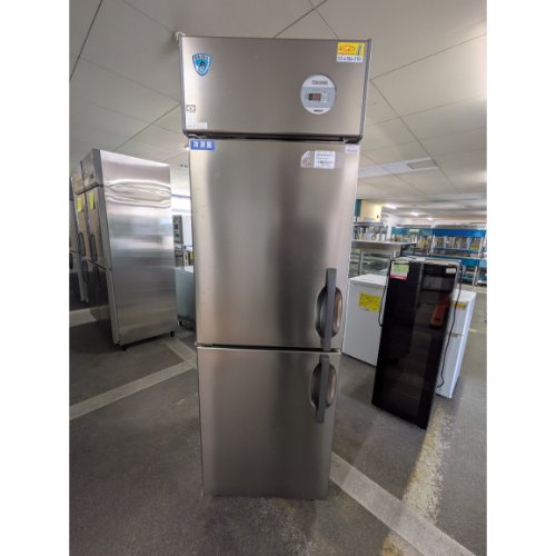 【業界最長1年保証】【中古】縦型冷凍冷蔵庫 1凍1蔵 大和冷機 241NYS1 幅600×奥行680×高さ1910 【送料別途見積】【業務用】【飲食店 店舗 厨房機器 冷凍冷蔵庫 業務用冷凍冷蔵庫】