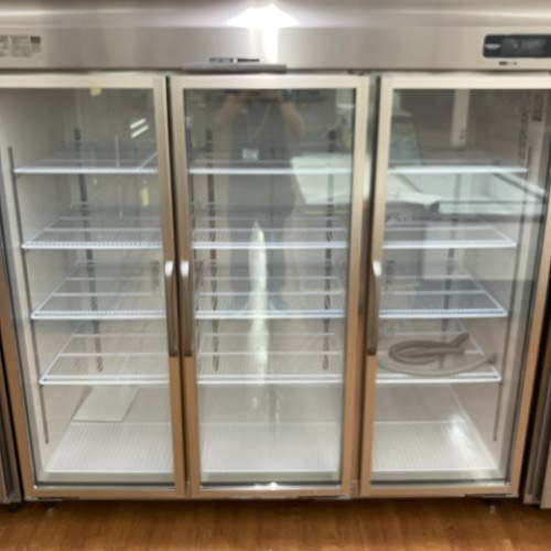 【実業家最長1年引きうける】【中古】冷蔵リーチインショーケース ホシザキ RS-180A3 幅1800×奥ふかさ800×高さ1980 三相200V 【貨物輸送別途積もり書き】【御勤め用】【飲食店 バス発着場 勝手もと備品 リーチインショーケース 御勤め用リーチインショーケース】