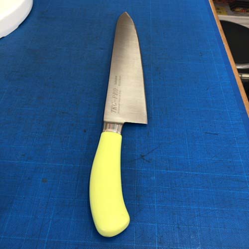 【アウトレット】エコクリーン TKGPRO カラー牛刀(両刃)30cm 黄 遠藤商事 【送料別途見積】【未使用品】【業務用】【飲食店 店舗 調理道具 調理機器 包丁 まな板 業務用包丁 業務用まな板】 11,938円