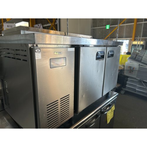 【中古】低冷ややかさ一覧表 大和冷機 4461CD-LW 幅1200×奥ふかさ600×高さ575 【貨物輸送別途積もり書き】【御役目用】【飲食店 バス発着場 御厨子所計器 低冷ややかさ一覧表 御役目用低冷ややかさ一覧表】