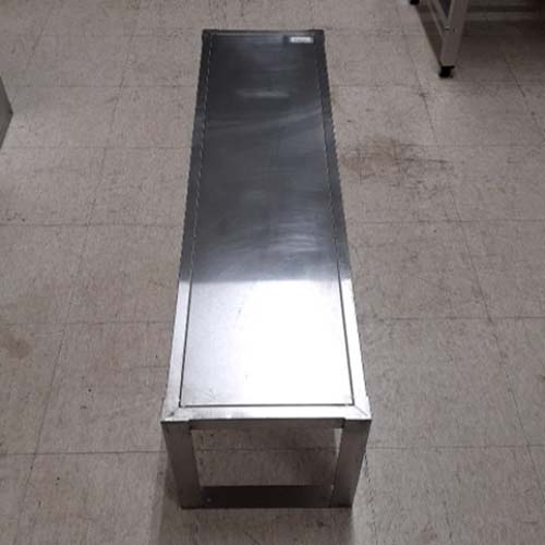 【中古】吊収納家具下棚 BGなし 幅1100×奥ぶかさ300×高さ300 【貨物輸送別途積もり書き】【お役目用】【飲食店 バス発着場 勝手もと設備 平棚 上棚 お役目用平棚 お役目用上棚】