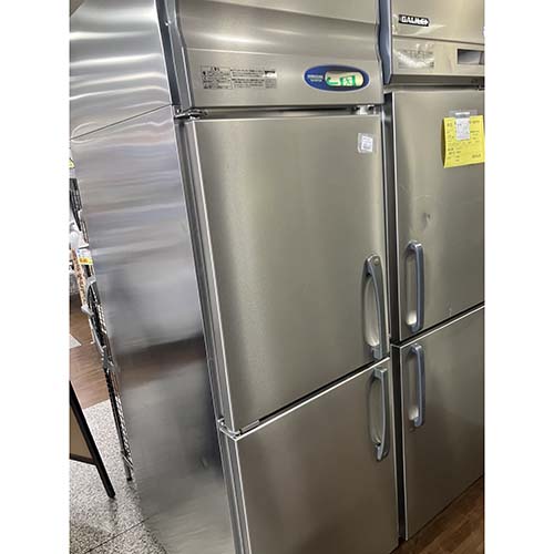 【実業界最長1年引き請ける】【中古】縦型電気冷蔵庫 ホシザキ HR-63Z3 幅625×奥ふかさ800×高さ1890 三相200V 【貨物輸送別途積もり書き】【お役目用】【飲食店 バス発着場 勝手もと装置 電気冷蔵庫 お役目用電気冷蔵庫】