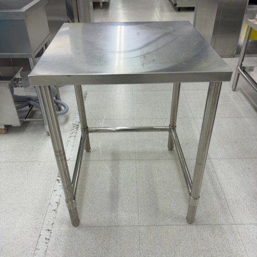 【中古】作業台 BGなし 幅600×奥行600×高さ800 【送料別途見積】【業務用】【飲食店 店舗 厨房機器 作業台 業務用作業台】
