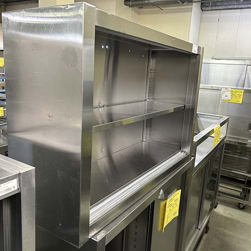 【中古】吊押し入れ(戸なし) 幅900×奥ふかさ300×高さ600 【貨物輸送別途積もり書き】【御勤め用】【飲食店 バス発着場 勝手もと備品 吊押し入れ 御勤め用吊押し入れ】