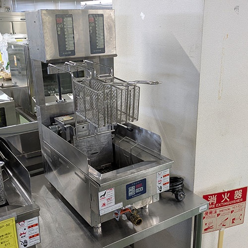 【業界最長1年保証】【中古】電気フライヤー ニチワ電機 MTEF-3D-2LSP-S2 幅330×奥行600×高さ815 【送料別途見積】【業務用】【飲食店 店舗 厨房機器 フライヤー 業務用フライヤー】|厨房機器と店舗用品 TENPOS