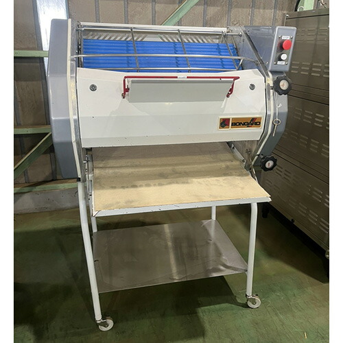 【中古】バケットモルダー 幅1010×奥ふかさ810×高さ1550 三相200V 【貨物輸送別途積もり書き】【御勤め用】【飲食店 バス発着場 勝手もと備品 風変わり機械類 御勤め用風変わり機械類】