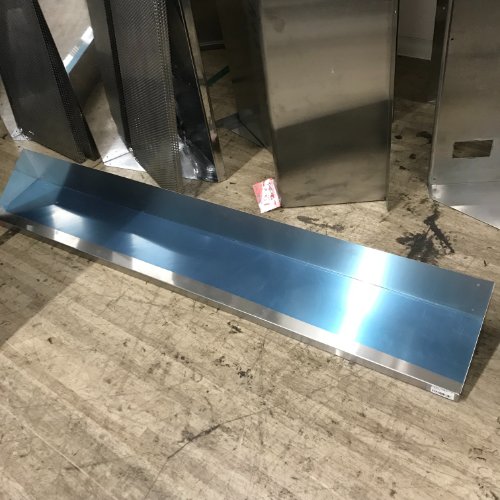 【中古】平棚 背板付き添い人 マルゼン 幅1400×奥ふかさ200×高さ150 【貨物輸送別途積もり書き】【未当て嵌める品】【御役目用】【飲食店 バス発着場 御厨子所計器 平棚 上棚 御役目用平棚 御役目用上棚】