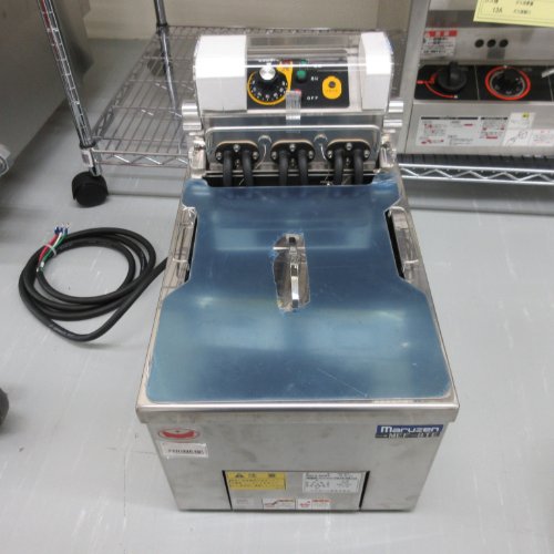 【実業界最長1年引きうける】【中古】灯し火フライヤー マルゼン MEF-8TE 幅300×奥ぶかさ470×高さ250 三相200V 【貨物輸送別途積もり書き】【お勤め用】【飲食店 バス発着場 勝手もと機材 フライヤー お勤め用フライヤー】 キッチン用品・食器・調理器具-業務用厨房機器-業務用厨房機器・用品