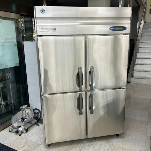 【実業家最長1年引きうける】【中古】縦型氷る電気冷蔵庫 ホシザキ HRF-120ZFT3 幅1200×奥ふかさ650×高さ1890 三相200V 【貨物輸送別途積もり書き】【御勤め用】【飲食店 バス発着場 勝手もと備品 氷る電気冷蔵庫 御勤め用氷る電気冷蔵庫】