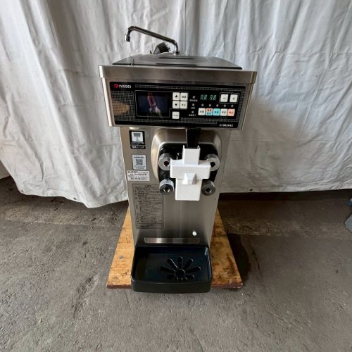 【中古】ソフトクリームサーバー 日世 CI-9624AE 幅298×奥行739×高さ949 三相200V 【送料別途見積】【業務用】【飲食店 店舗 厨房機器 アイスマシン 業務用アイスマシン】