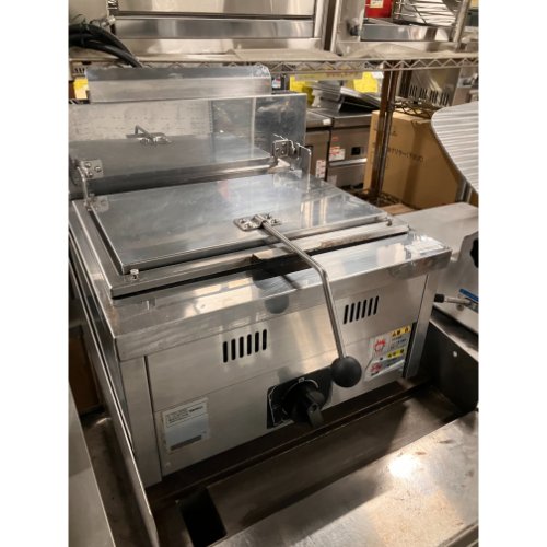 【中古】餃子焼器 タニコー N-TCZ-4545G 幅450×奥行450×高さ260 都市ガス 【送料無料】【業務用】【飲食店 店舗 厨房機器 餃子焼器 業務用餃子焼器】