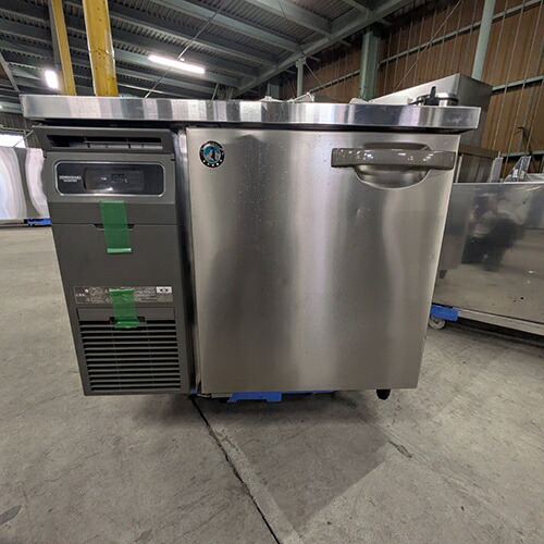 【中古】サンドイッチコールドテーブル ホシザキ RT-90SNG-E 幅900×奥ふかさ750×高さ800 【貨物輸送別途積もり書き】【御勤め用】【飲食店 バス発着場 勝手もと備品 サンドイッチコールドテーブル 御勤め用サンドイッチコールドテーブル】