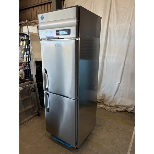 【中古】縦型電気冷蔵庫 ホシザキ HR-63AT 幅625×奥ふかさ650×高さ1910 【貨物輸送別途積もり書き】【御勤め用】【飲食店 バス発着場 勝手もと備品 電気冷蔵庫 御勤め用電気冷蔵庫】