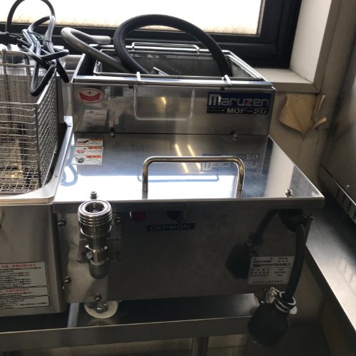 【中古】油濾波器器 20L マルゼン MOF-20 幅330×奥ふかさ575×高さ315 【貨物輸送別途積もり書き】【御勤め用】【飲食店 バス発着場 勝手もと備品 風変わり機械類 御勤め用風変わり機械類】