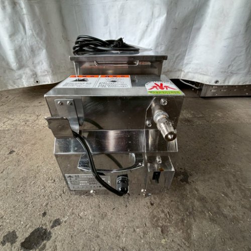 【実業界最長1年引き受ける】【中古】食用油濾す機 コマツ製造所 Y-4-C/A 幅238×奥ふかさ536×高さ330 【貨物輸送別途積もり書き】【御役目用】【飲食店 バス発着場 御厨子所計器 風変わり機械類 御役目用風変わり機械類】