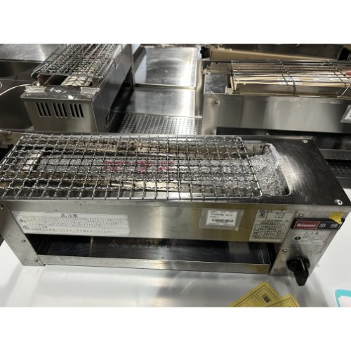 【中古】下火式焼物機 リンナイ(Rinnai) RGK-61D 幅609×奥ふかさ209×高さ216 LPG(プロパンガス) 【貨物輸送別途積もり書き】【お役目用】【飲食店 バス発着場 勝手もと装置 グリラー 焼物器 お役目用グリラー お役目用焼物器】