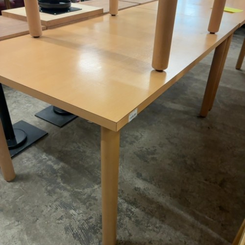 【中古】木材速見表(4本脚) 幅1400×奥ふかさ800×高さ710 【貨物輸送無料】【御勤め用】【飲食店 バス発着場 勝手もと備品 速見表 御勤め用速見表】