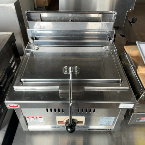 【中古】餃子焼器 マルゼン MGZ-044 幅450×奥ふかさ450×高さ270 都市屁っ放り 【貨物輸送無料】【御勤め用】【飲食店 バス発着場 勝手もと備品 餃子焼器 御勤め用餃子焼器】