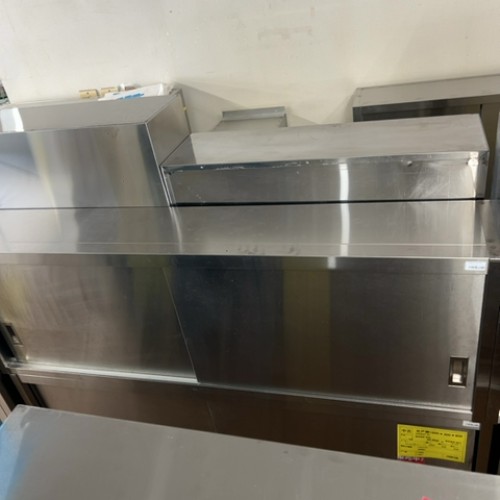 【中古】吊押し入れ シンコー 幅1800×奥ふかさ300×高さ600 【貨物輸送無料】【御勤め用】【飲食店 バス発着場 勝手もと備品 吊押し入れ 御勤め用吊押し入れ】